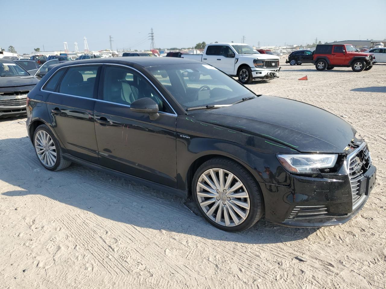 2017 AUDI A3 E-TRON - Image 4