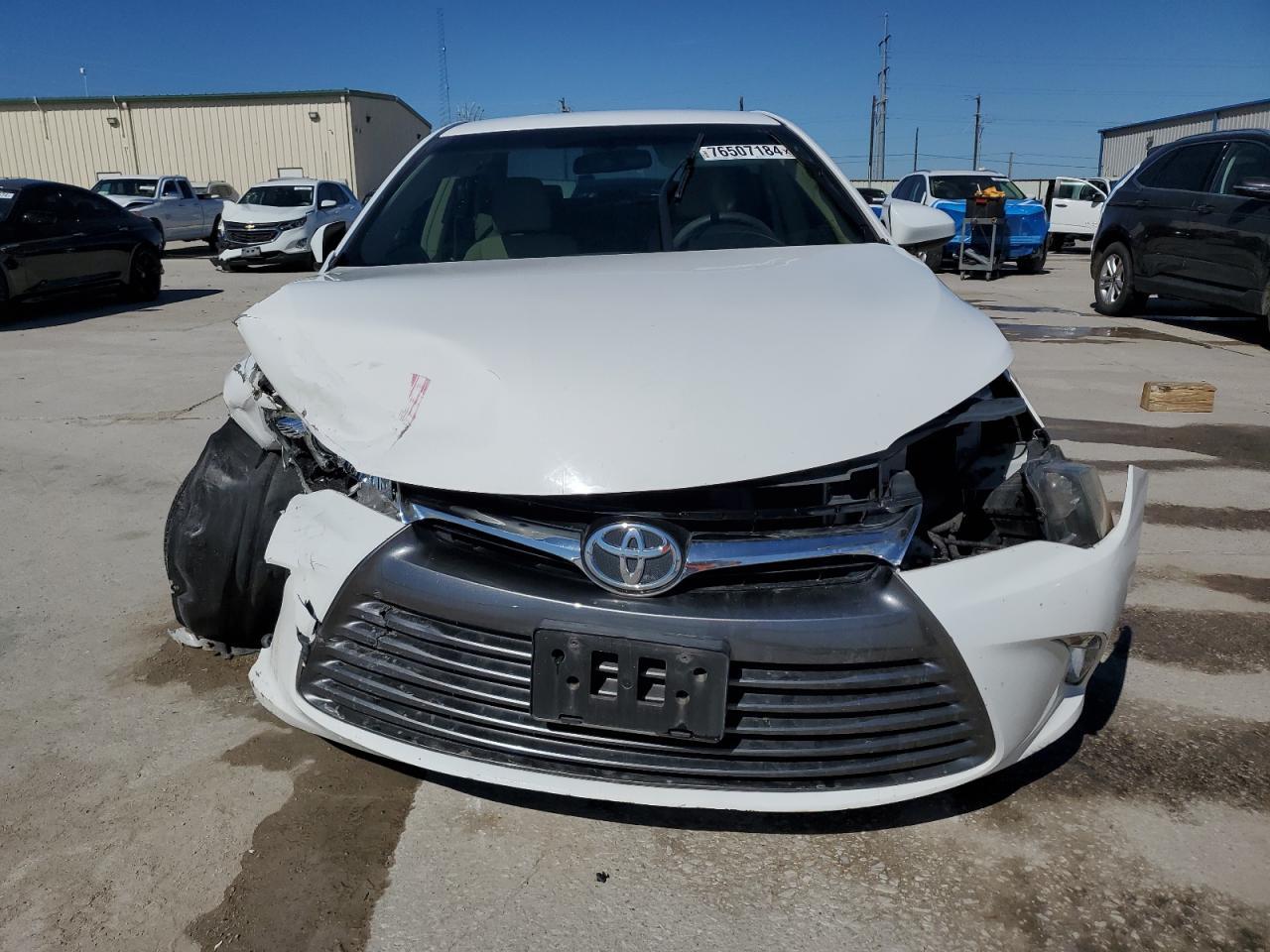 2015 TOYOTA CAMRY LE - Фото 5