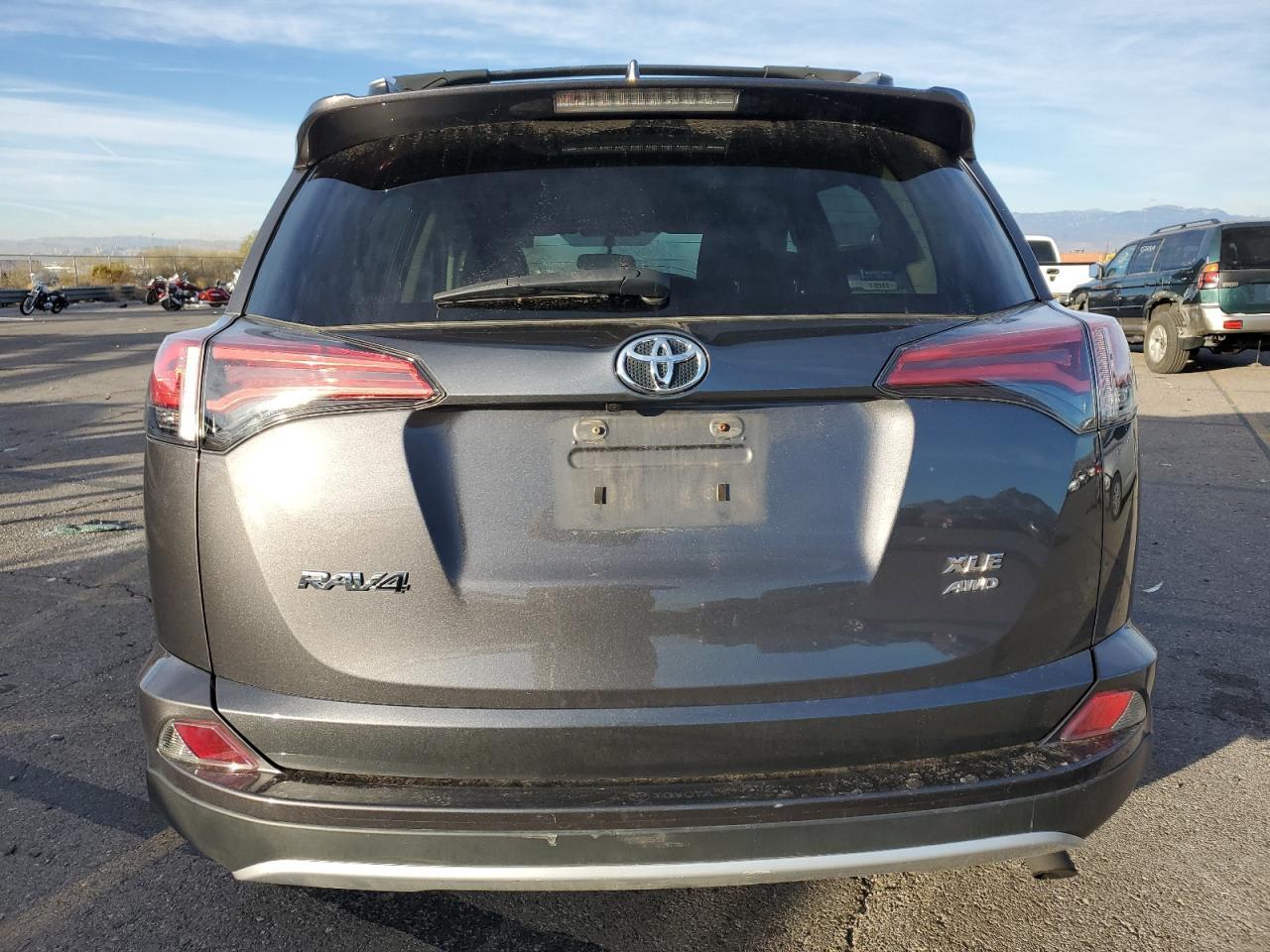 2016 TOYOTA RAV4 XLE - Image 6