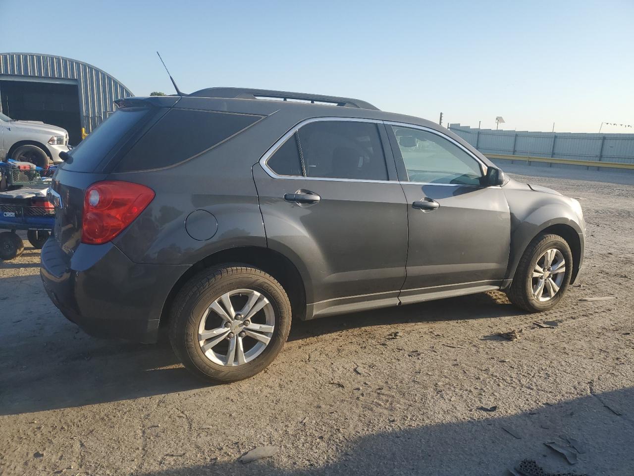 2011 CHEVROLET EQUINOX LT - Фото 3