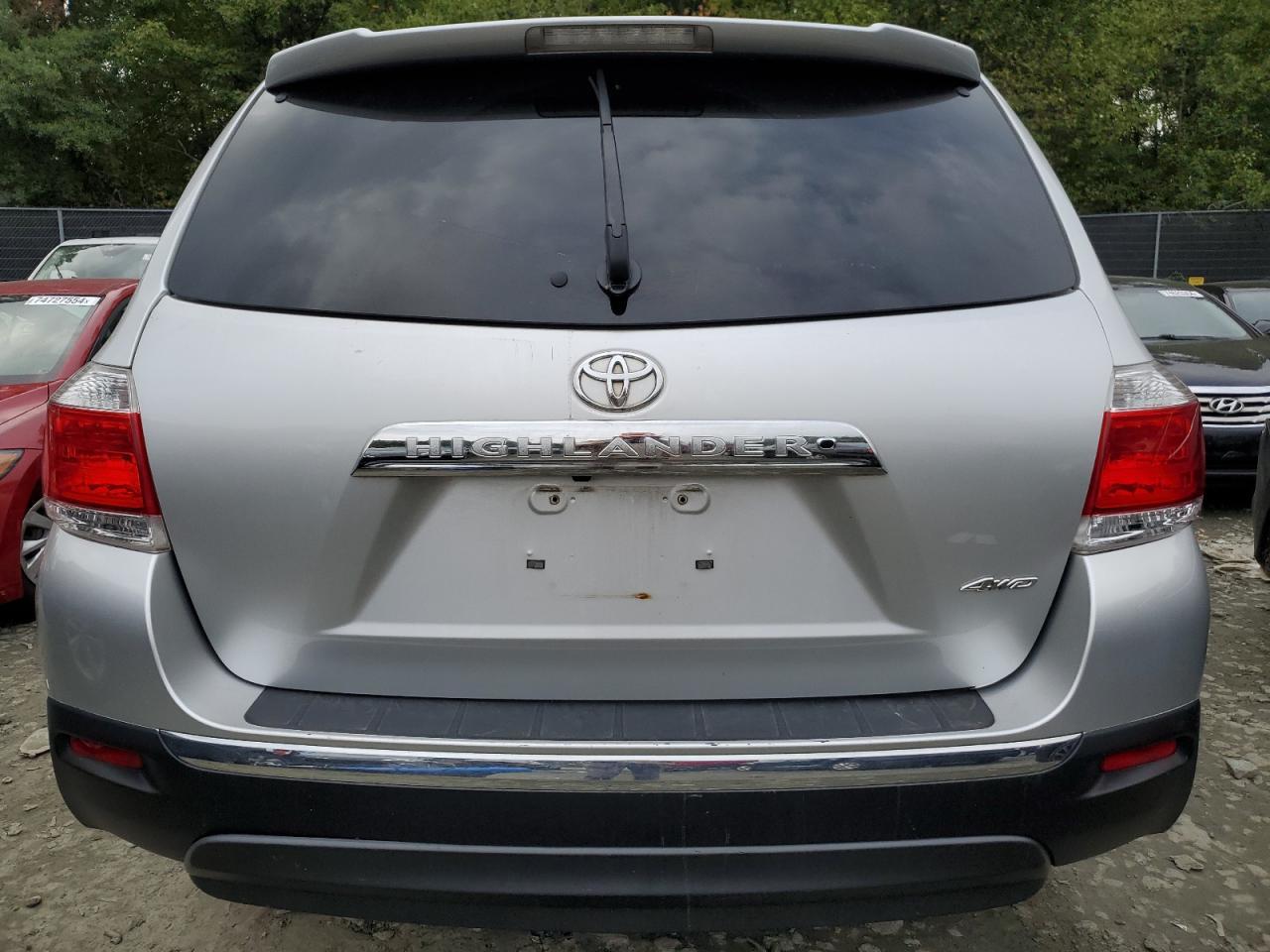 2011 TOYOTA HIGHLANDER - Фото 6