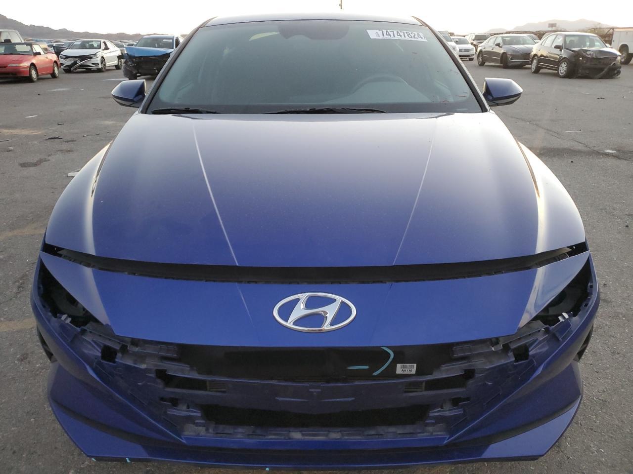2023 HYUNDAI ELANTRA SE - Image 5