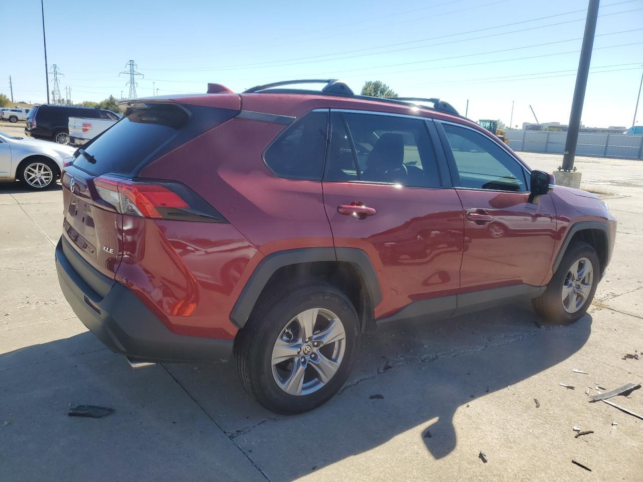 2022 TOYOTA RAV4 XLE - Image 3