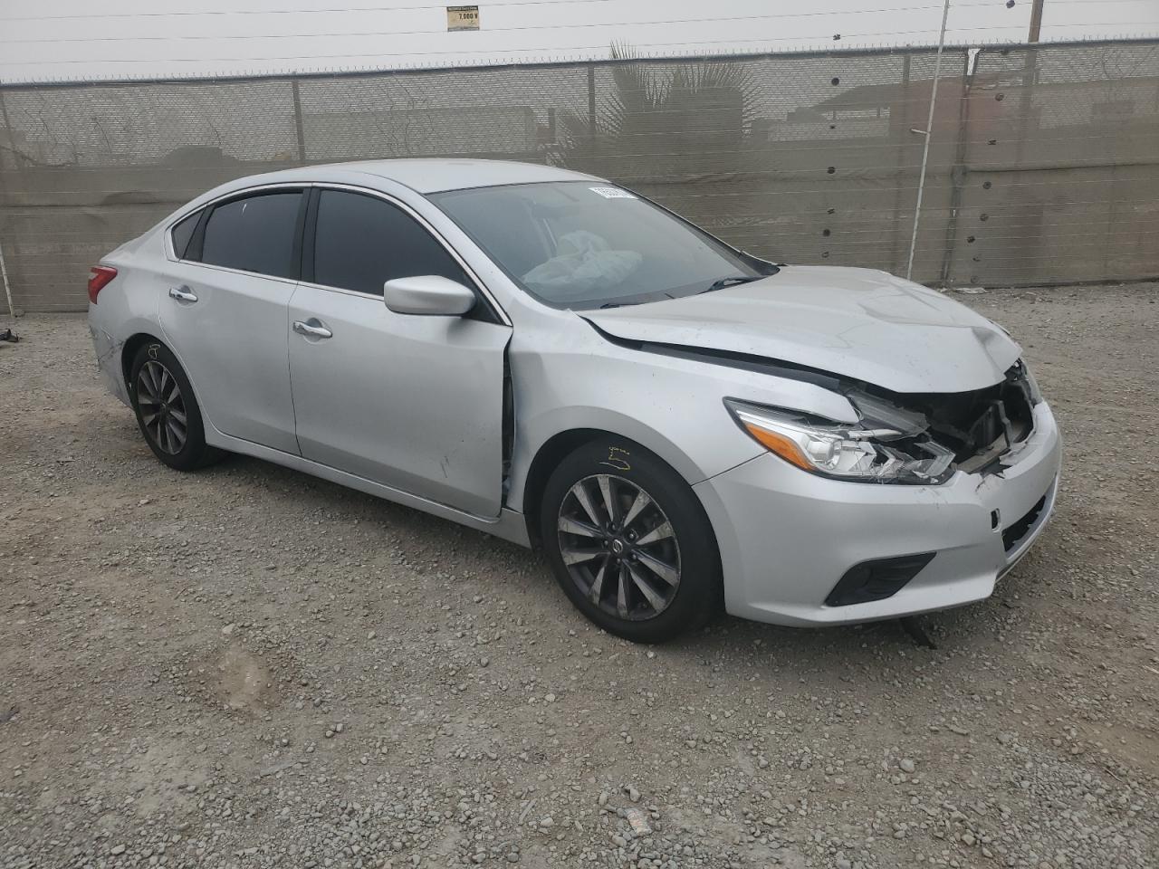 2017 NISSAN ALTIMA 2.5 - Image 4