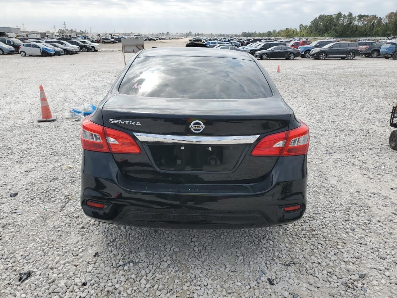 2017 NISSAN SENTRA S - Фото 6