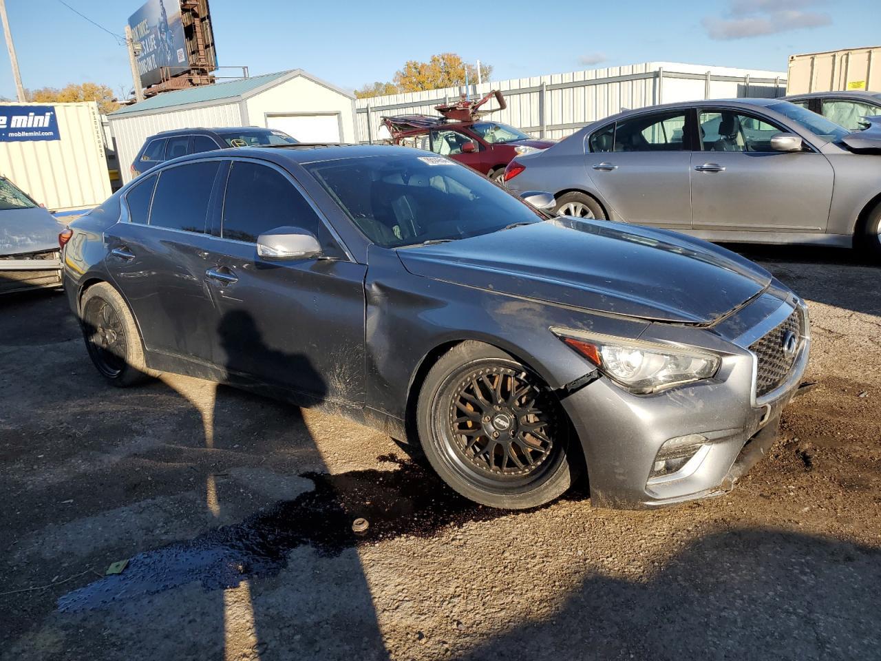 2018 INFINITI Q50 LUXE - Image 4