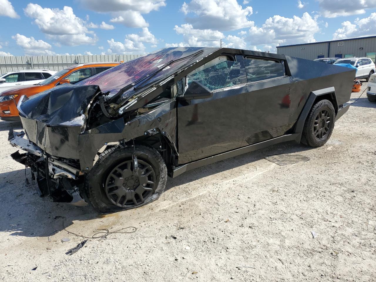 2024 TESLA CYBERTRUCK