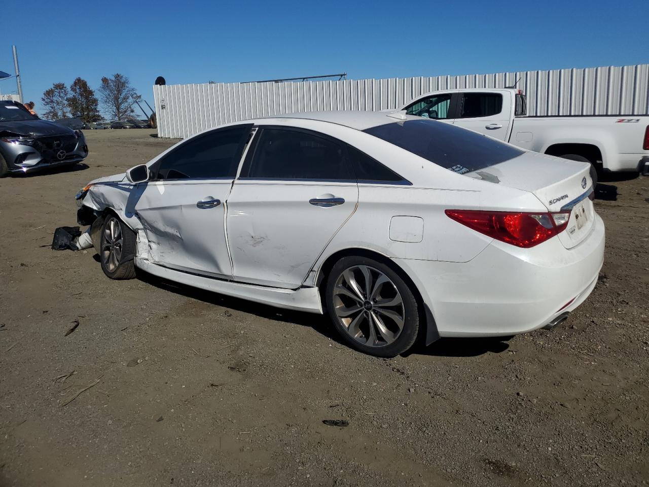 2013 HYUNDAI SONATA SE - Фото 2