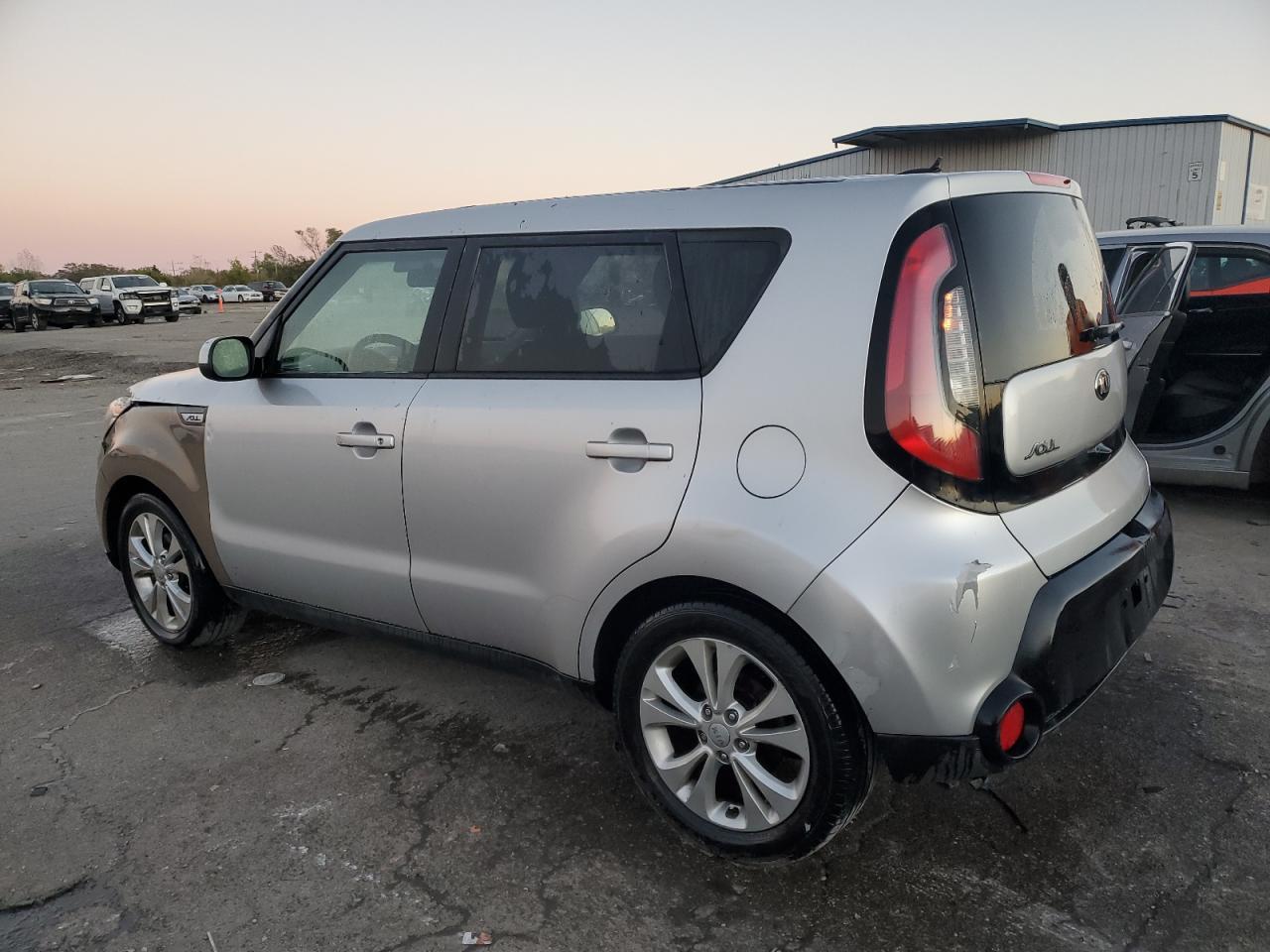 2016 KIA SOUL + - Фото 2