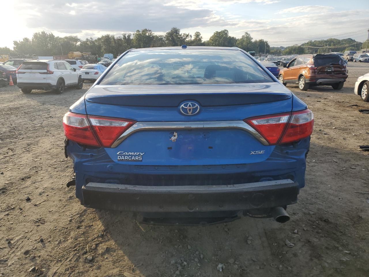 2017 TOYOTA CAMRY LE - Фото 6