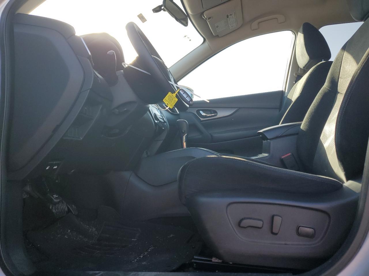 2016 NISSAN ROGUE S - Image 7