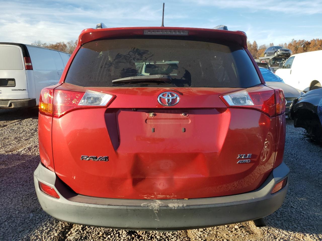2015 TOYOTA RAV4 XLE - Фото 6