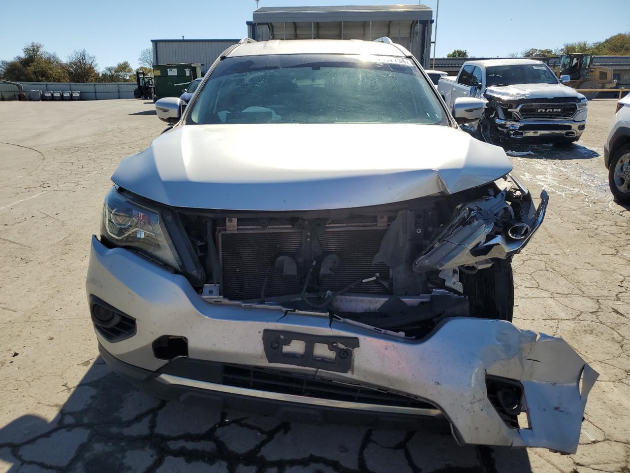 2017 NISSAN PATHFINDER - Image 5