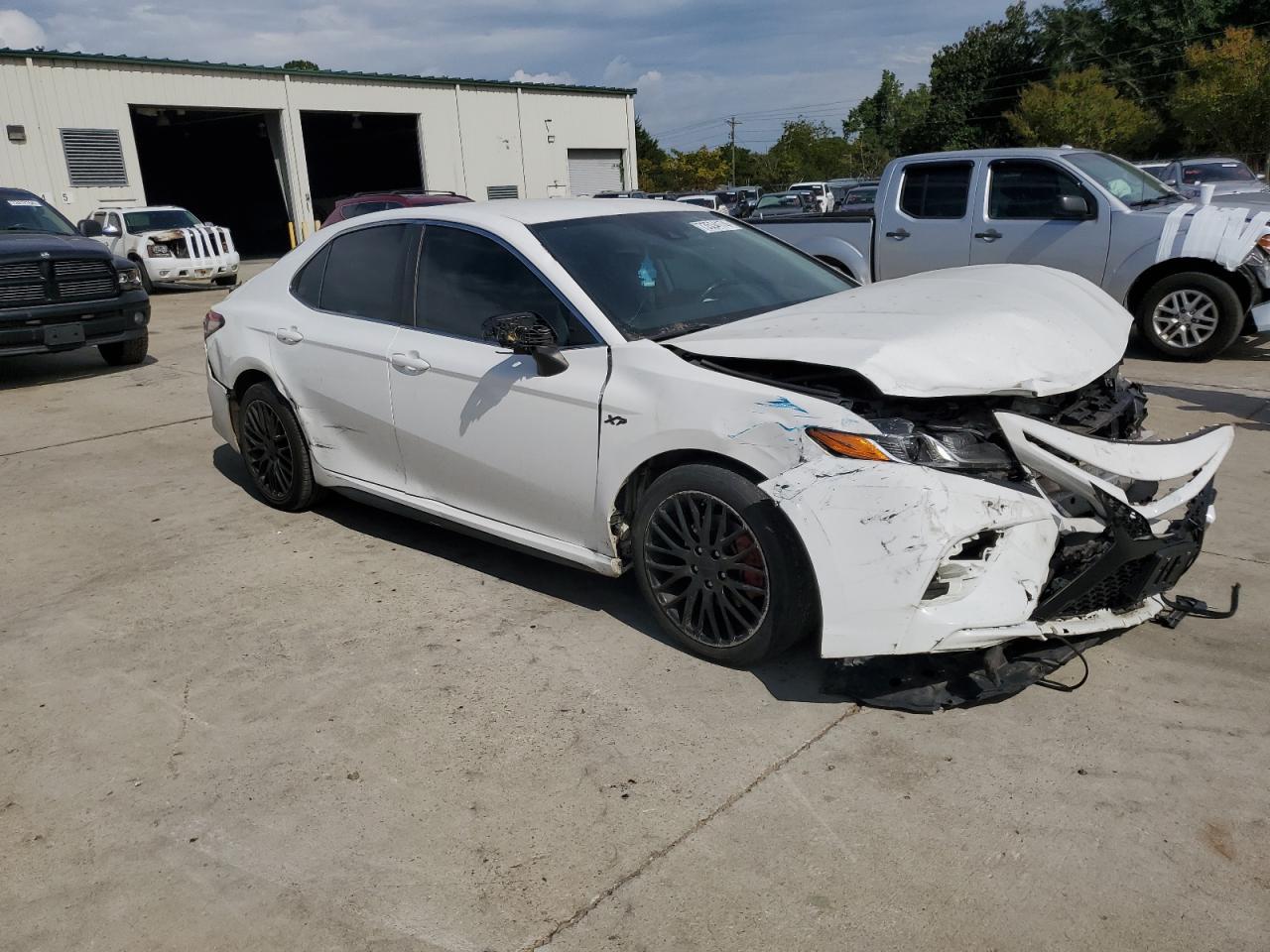 2019 TOYOTA CAMRY L - Фото 4