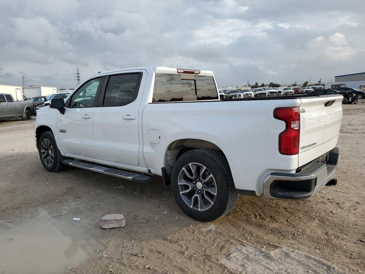 2020 CHEVROLET SILVERADO - Image 2