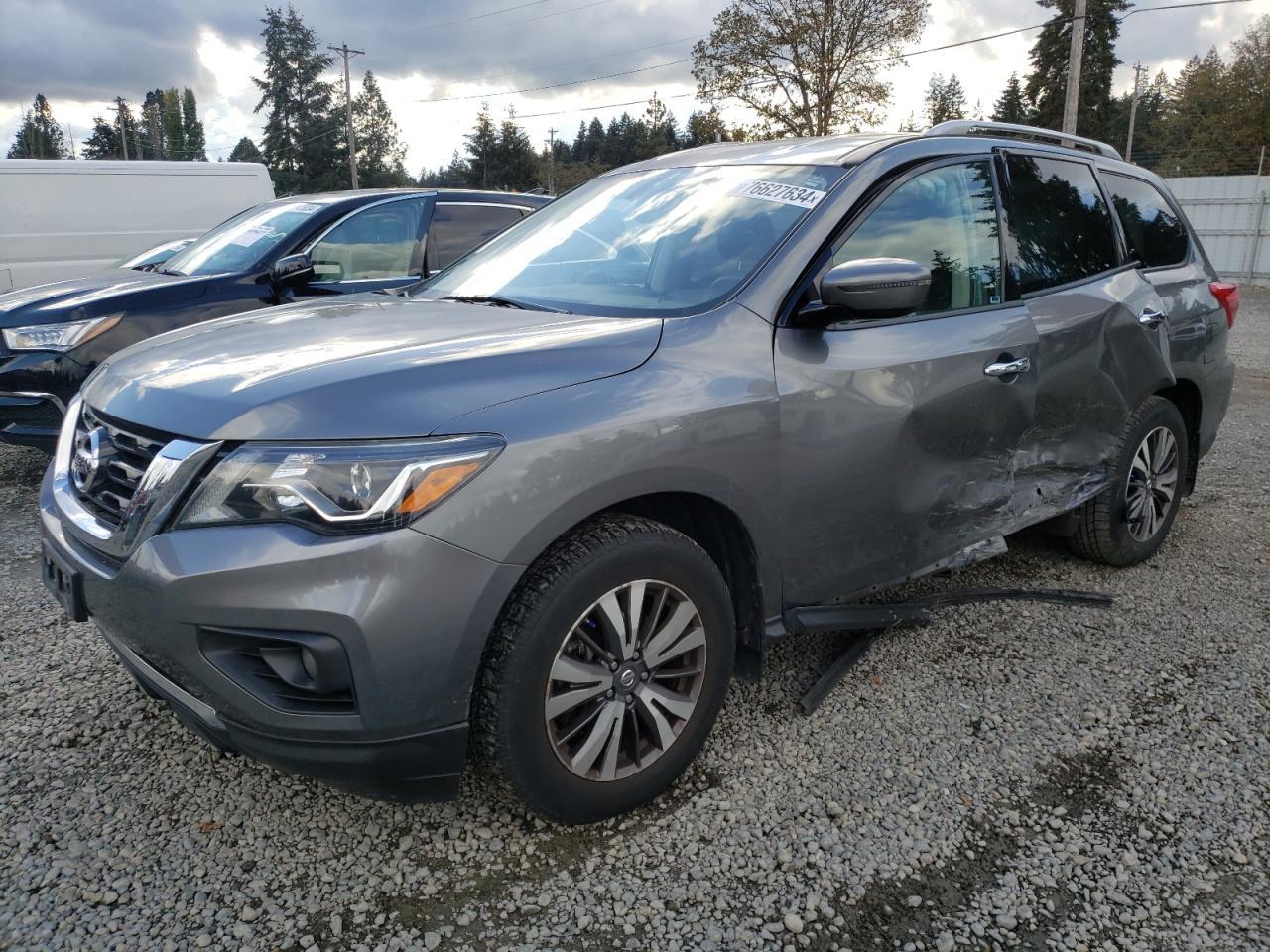 2017 NISSAN PATHFINDER