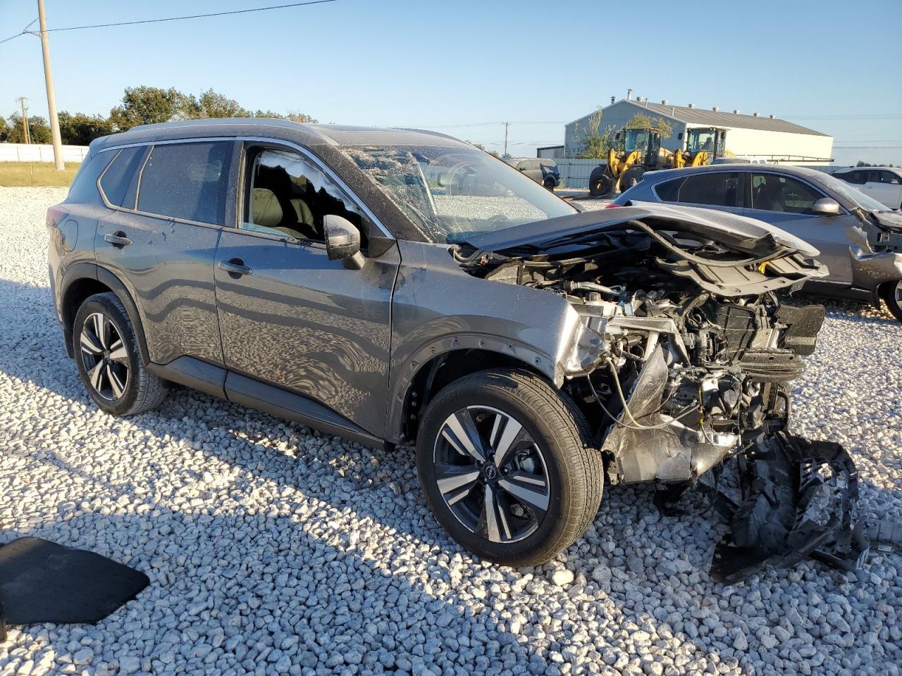 2024 NISSAN ROGUE SL - Image 4