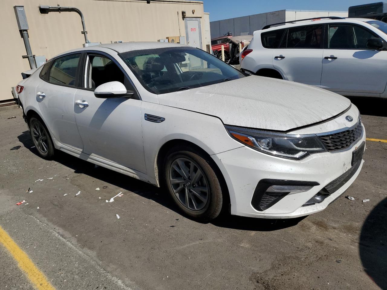 2019 KIA OPTIMA LX - Фото 4
