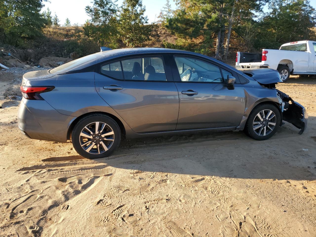 2021 NISSAN VERSA SV - Фото 3