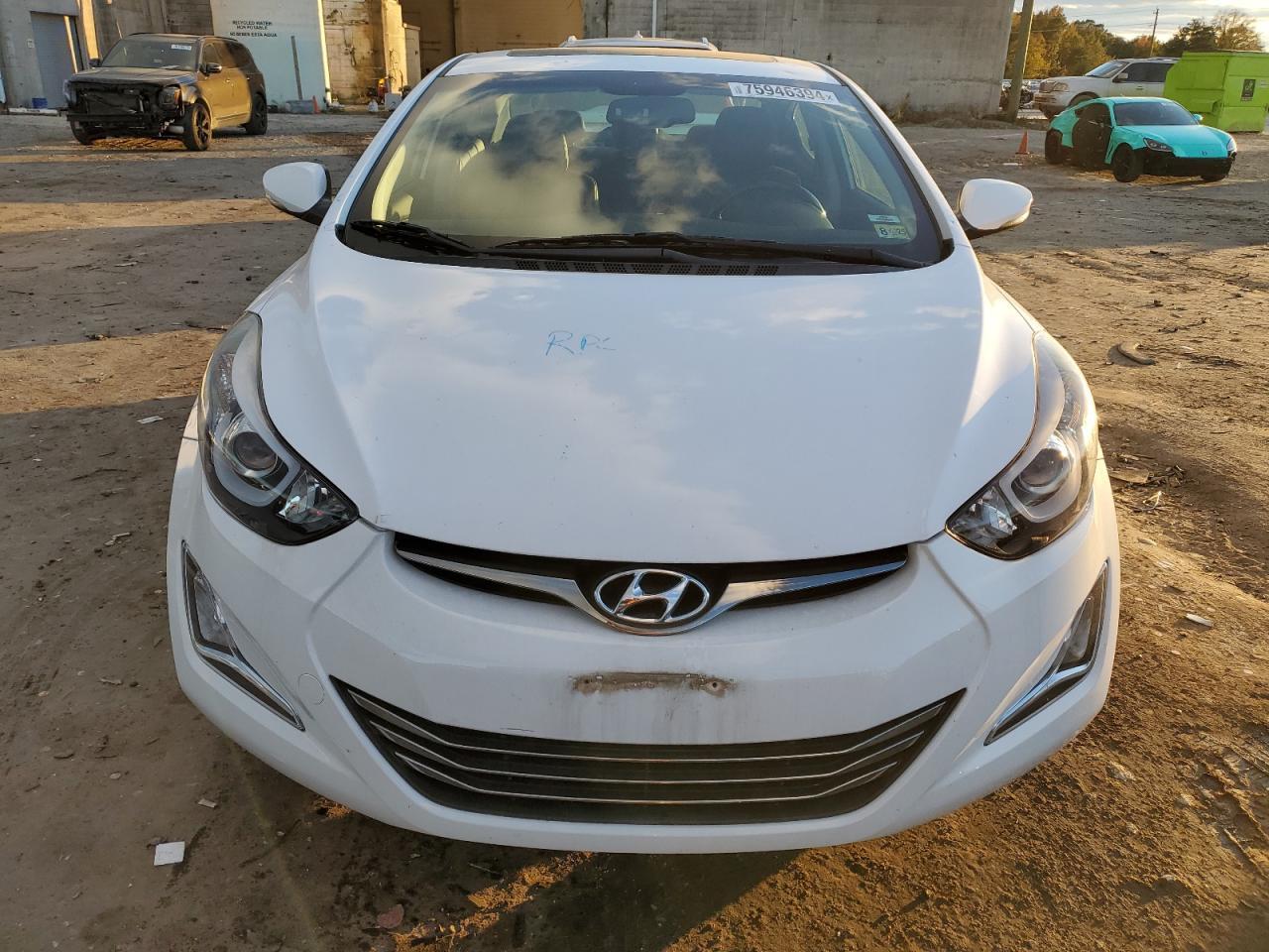 2015 HYUNDAI ELANTRA SE - Image 5
