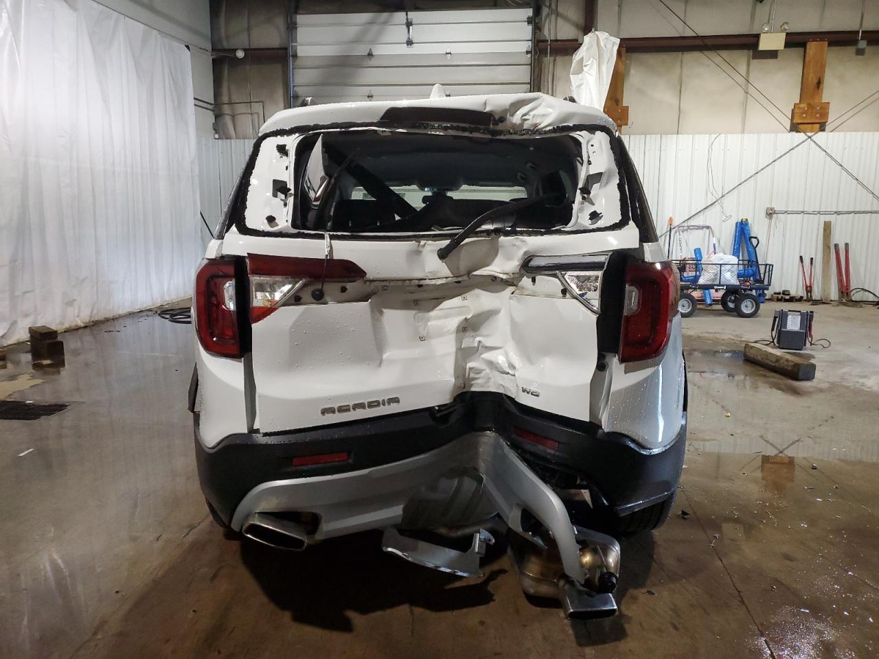 2023 GMC ACADIA SLT - Image 6