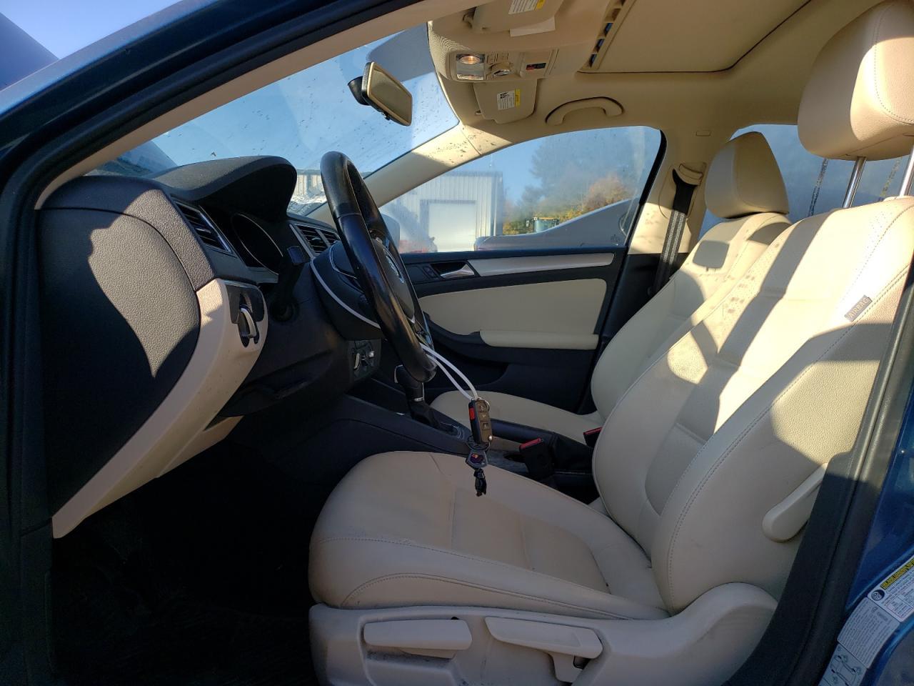 2017 VOLKSWAGEN JETTA SE - Image 7