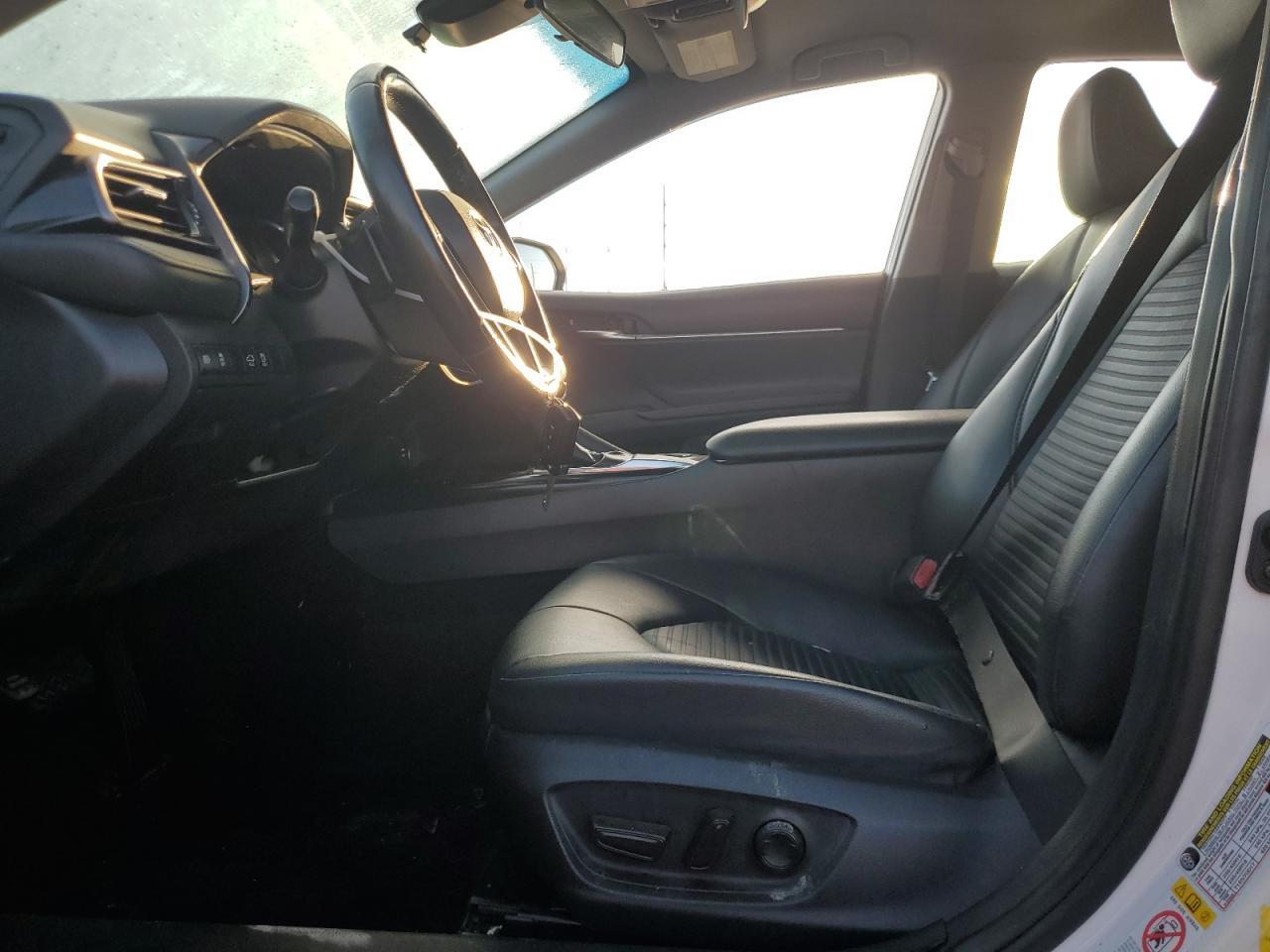 2019 TOYOTA CAMRY L - Image 7