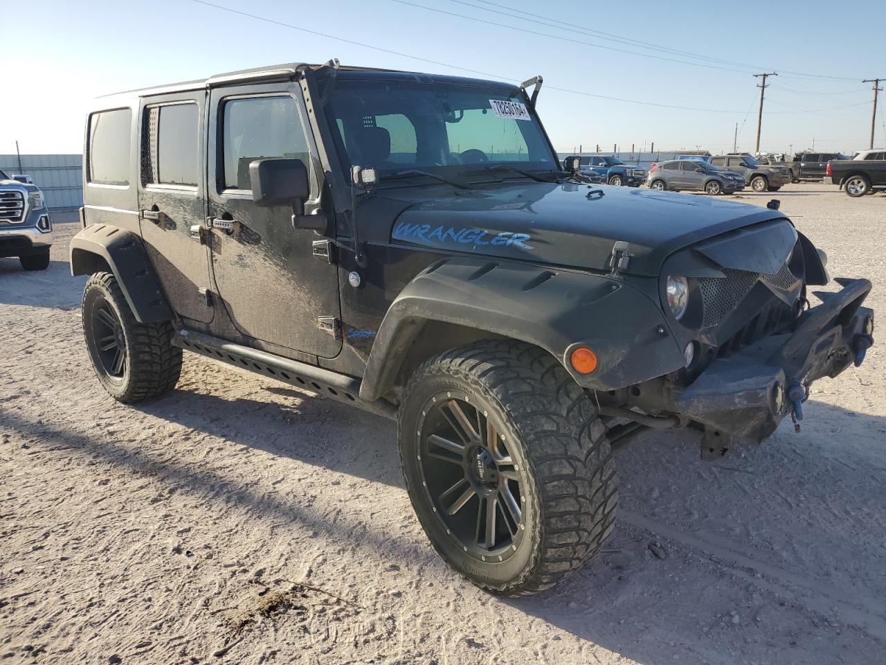 2014 JEEP WRANGLER U - Image 4