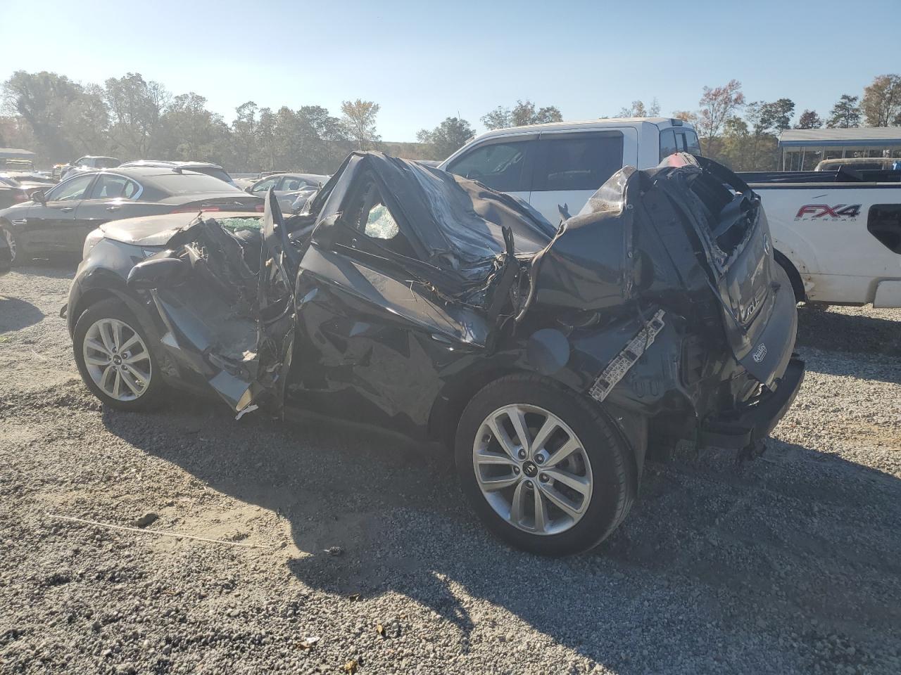 2017 KIA SOUL + - Фото 2