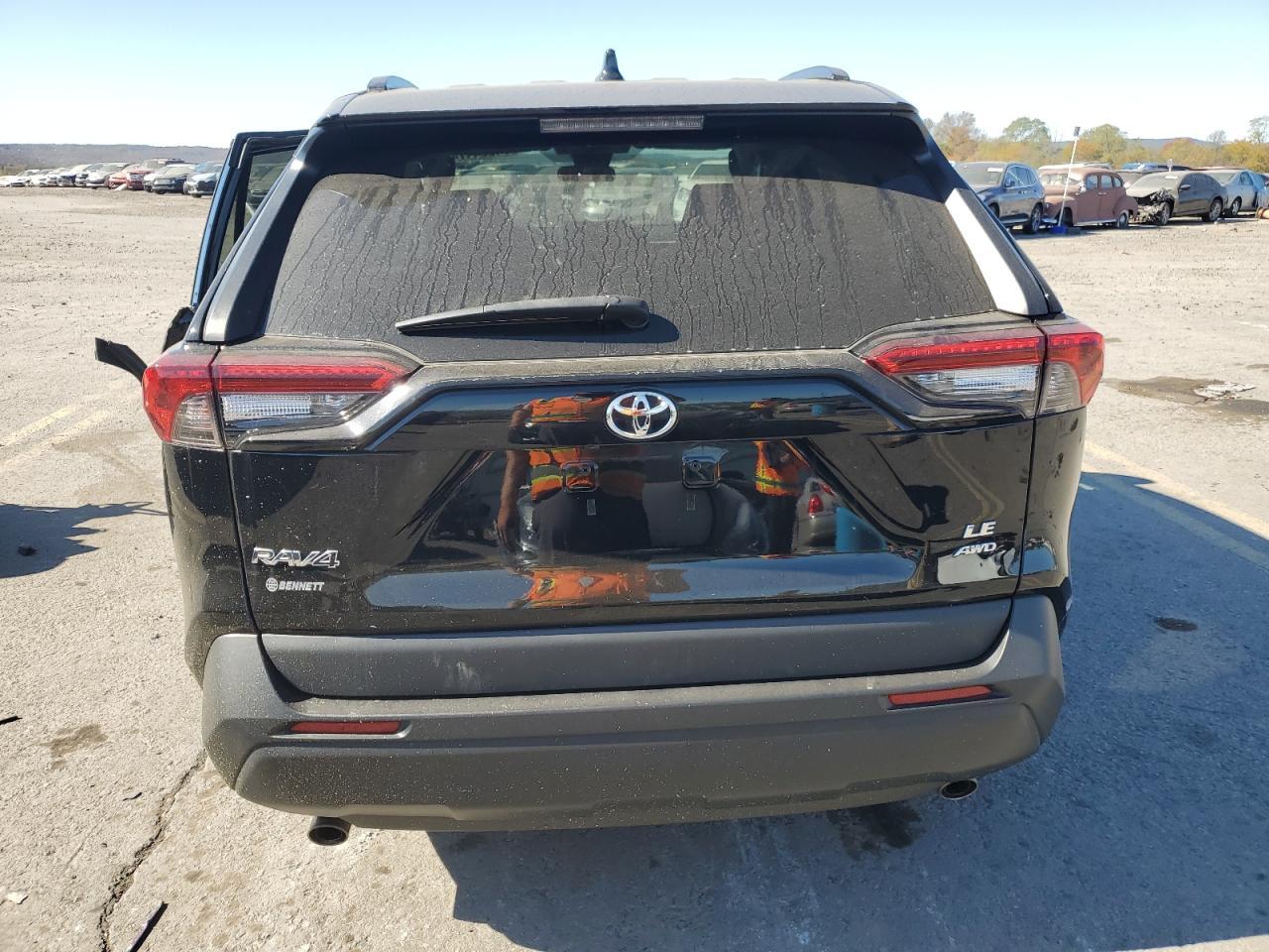2021 TOYOTA RAV4 LE - Image 6
