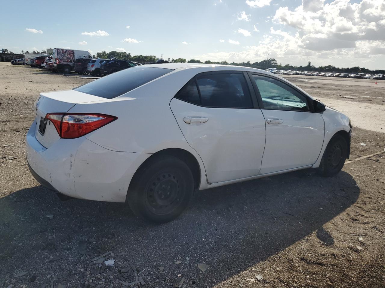 2014 TOYOTA COROLLA L - Image 3