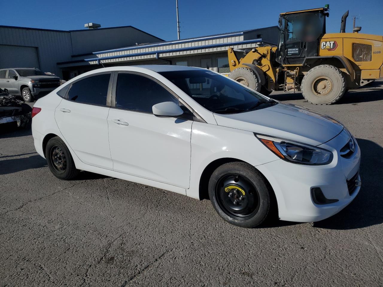 2017 HYUNDAI ACCENT SE - Image 4