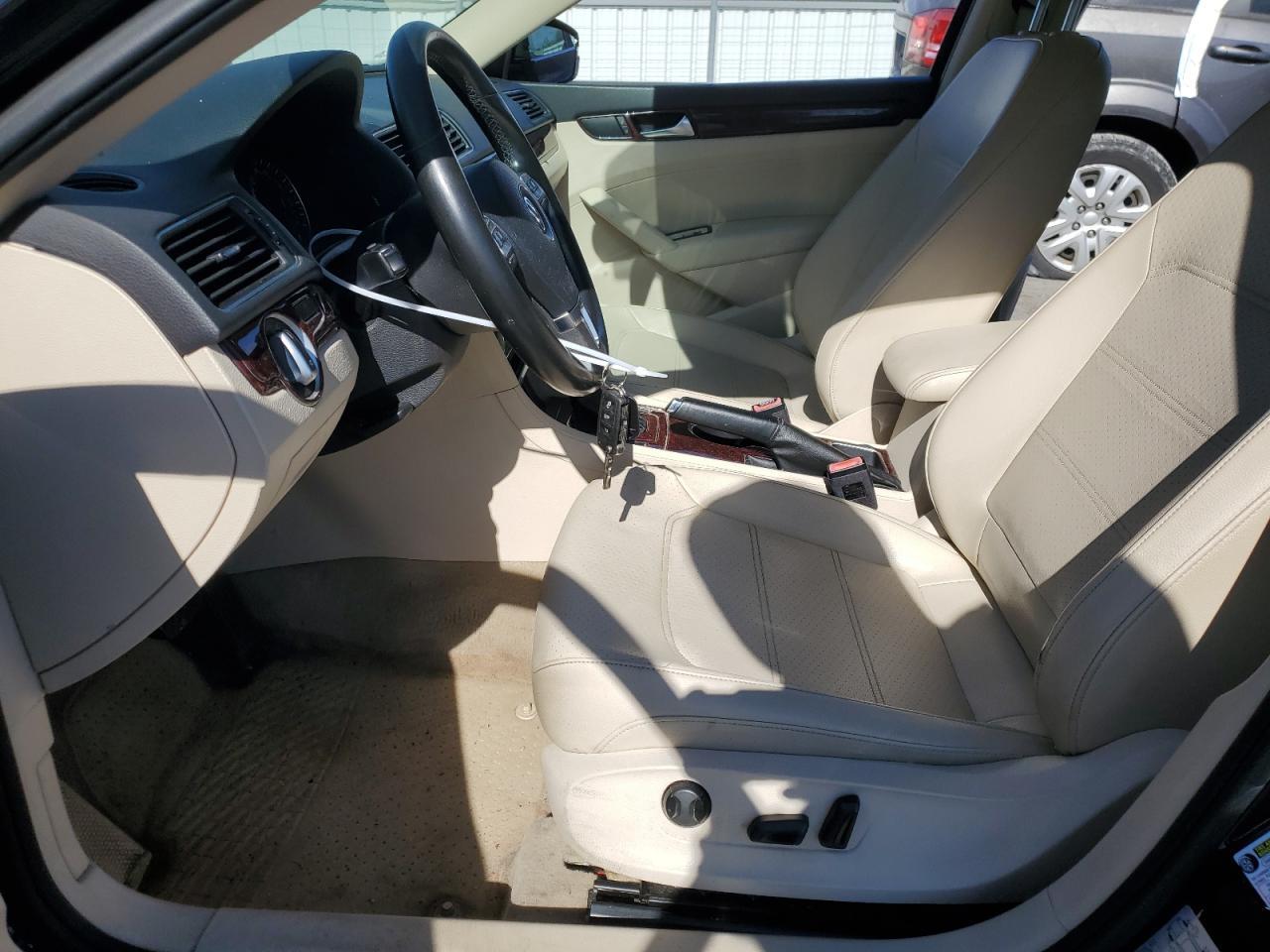 2013 VOLKSWAGEN PASSAT SE - Фото 7