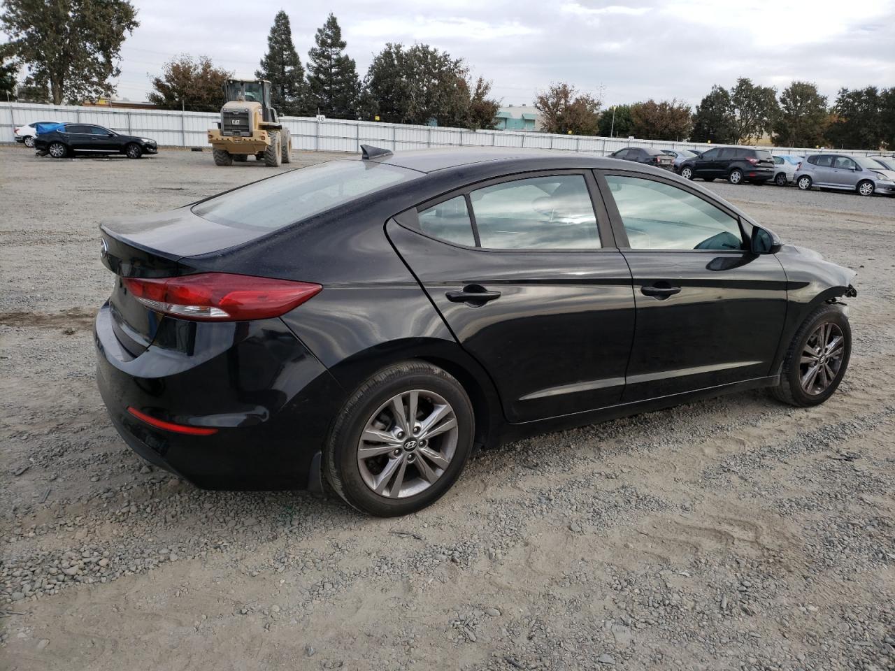 2018 HYUNDAI ELANTRA SE - Фото 3