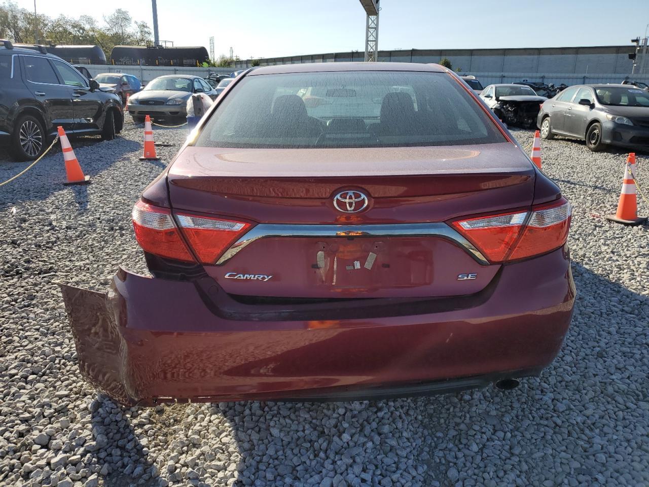 2016 TOYOTA CAMRY LE - Фото 6