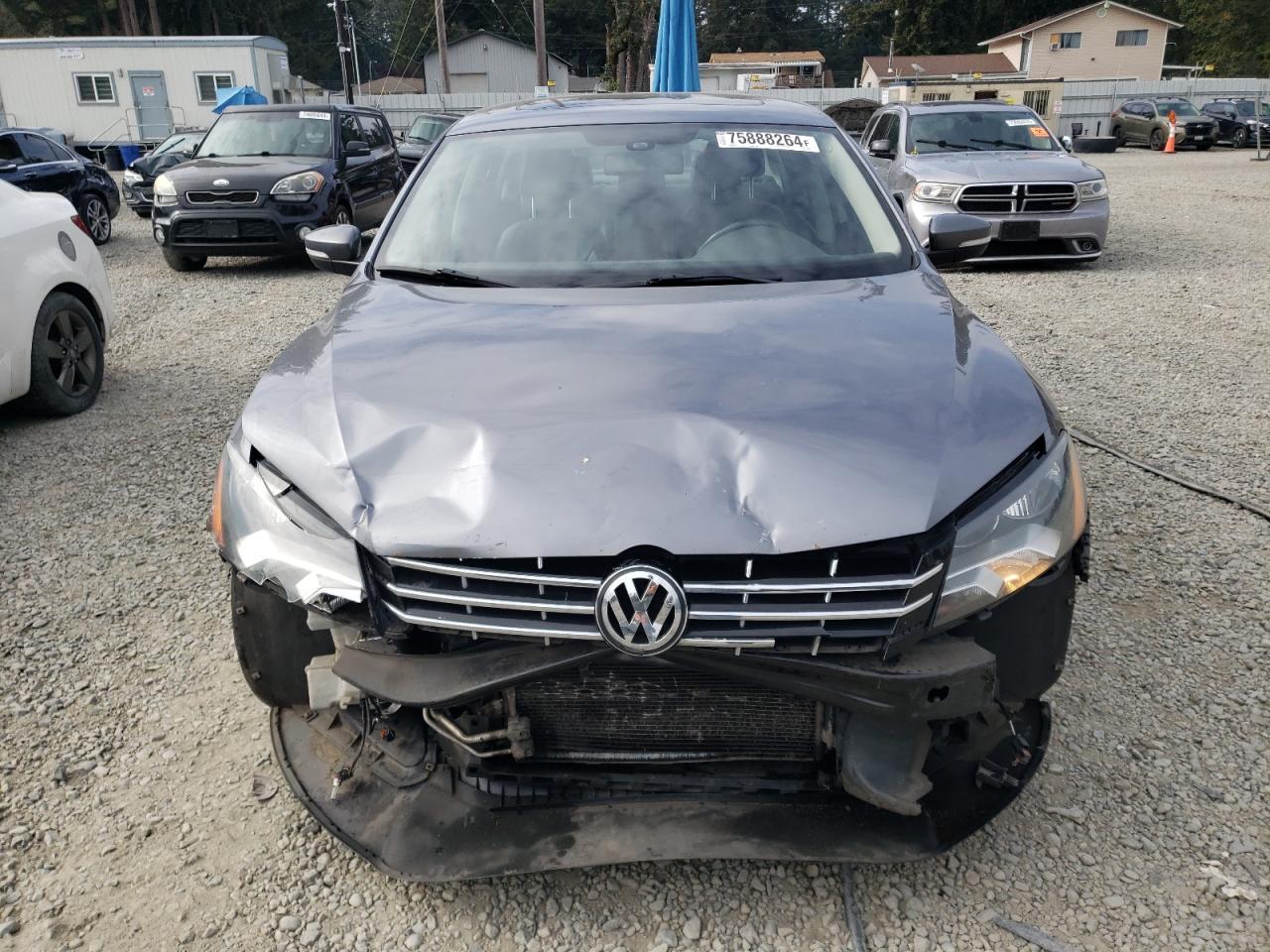 2013 VOLKSWAGEN PASSAT SEL - Image 5