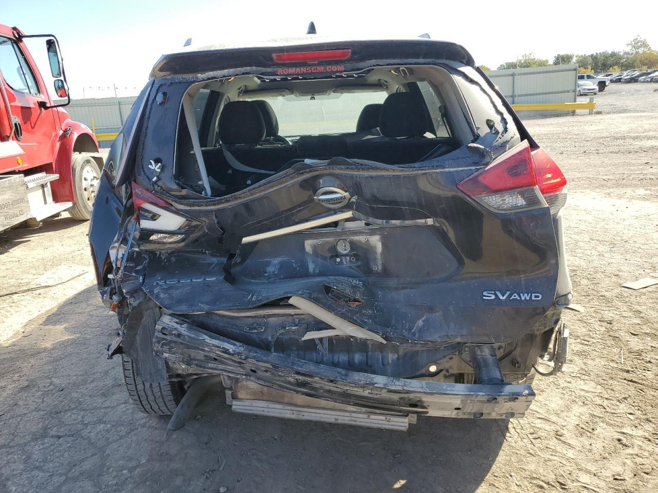 2017 NISSAN ROGUE S - Фото 6