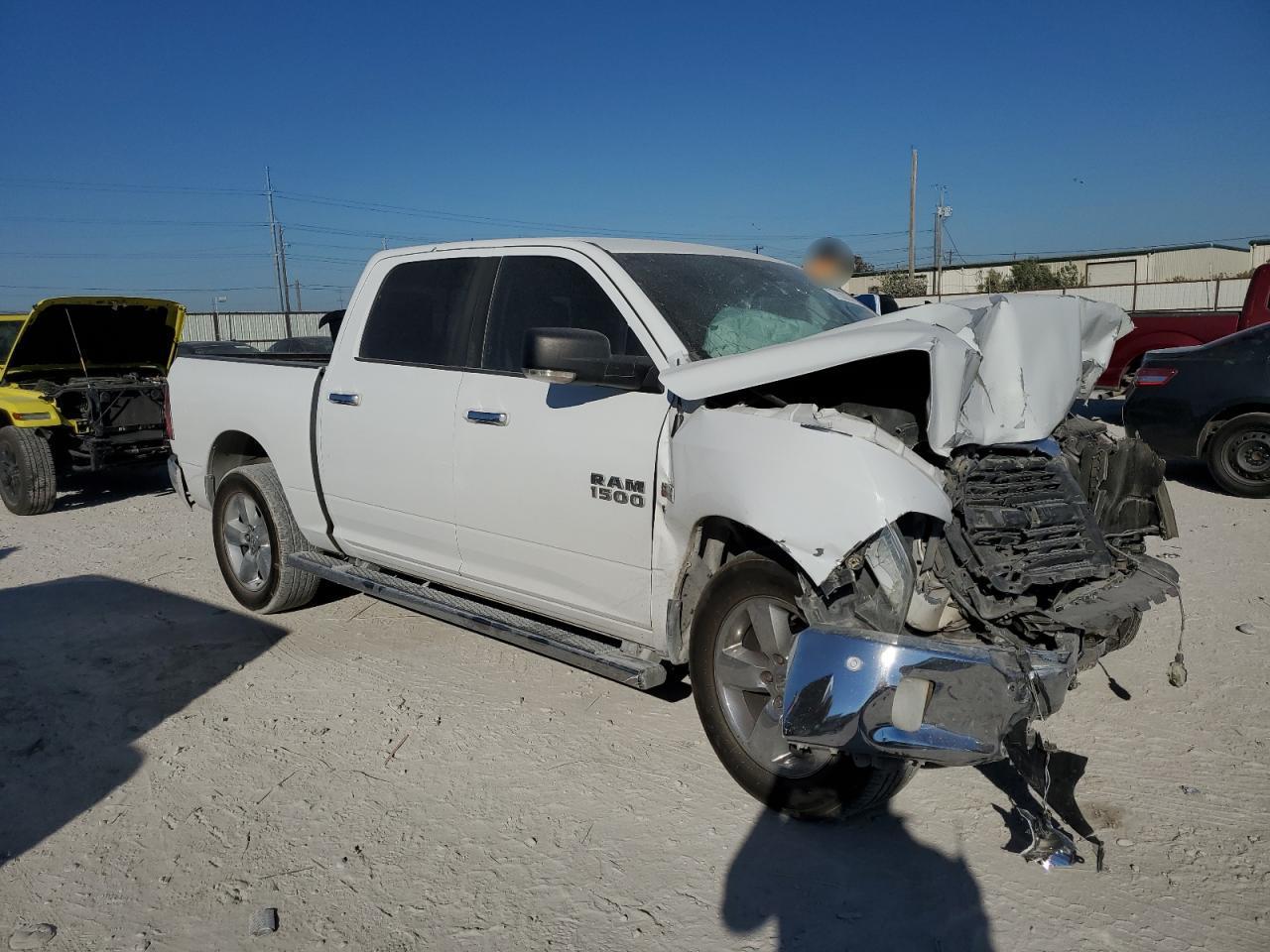 2015 RAM 1500 SLT - Image 4