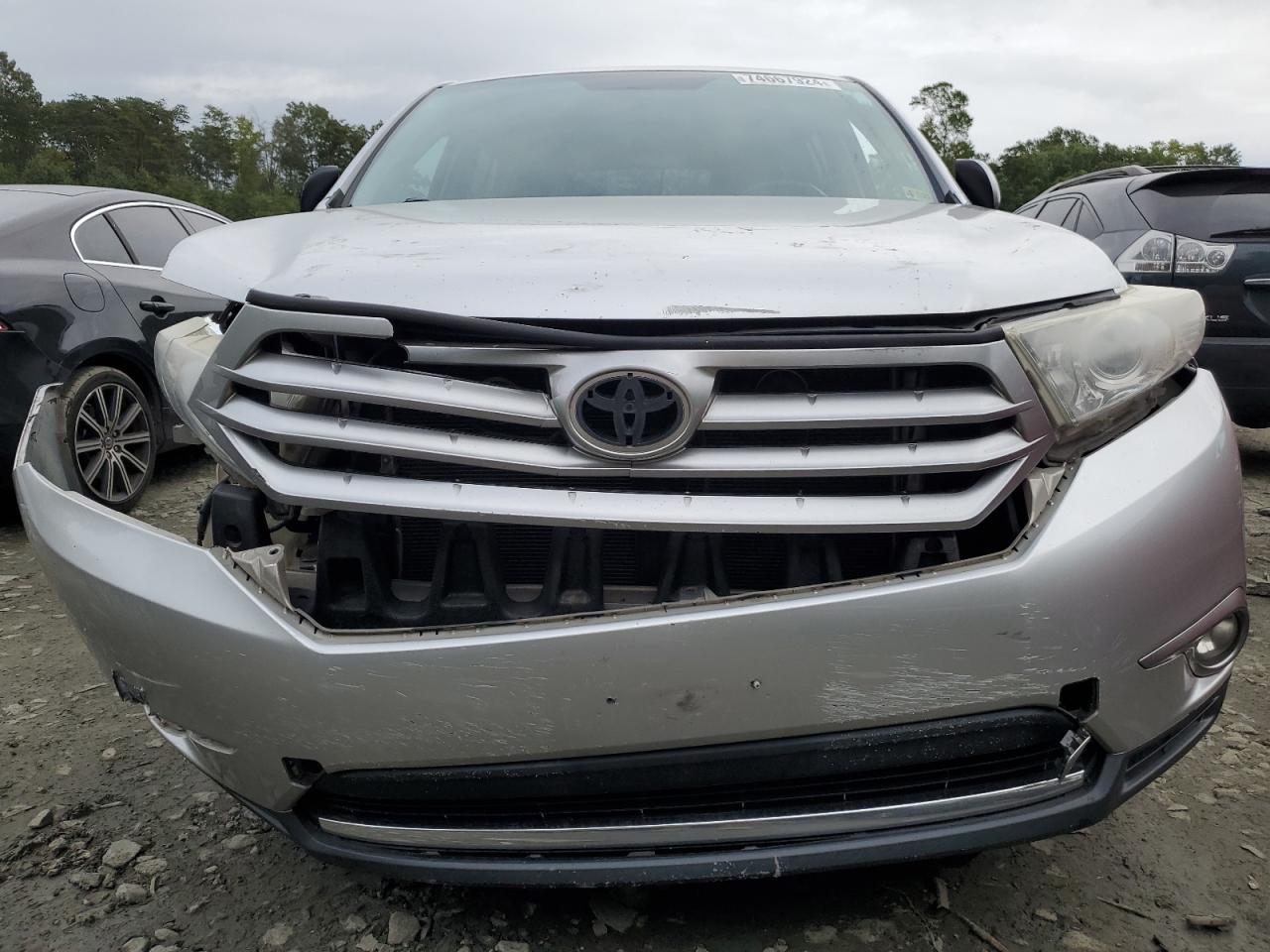 2011 TOYOTA HIGHLANDER - Фото 5