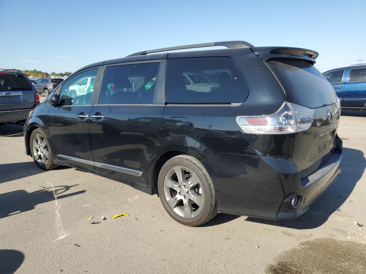 2015 TOYOTA SIENNA SPO - Фото 2