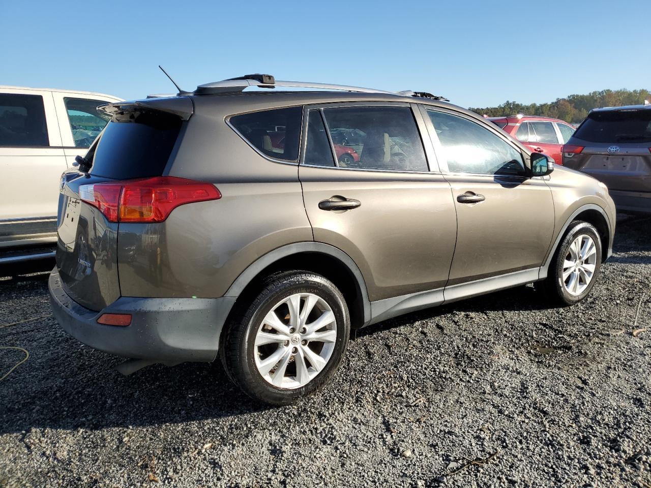 2015 TOYOTA RAV4 LIMIT - Фото 3