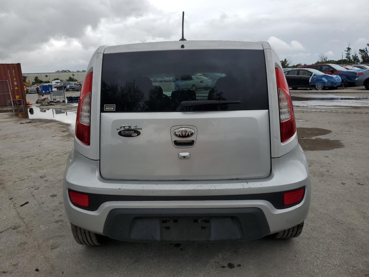 2013 KIA SOUL + - Image 6