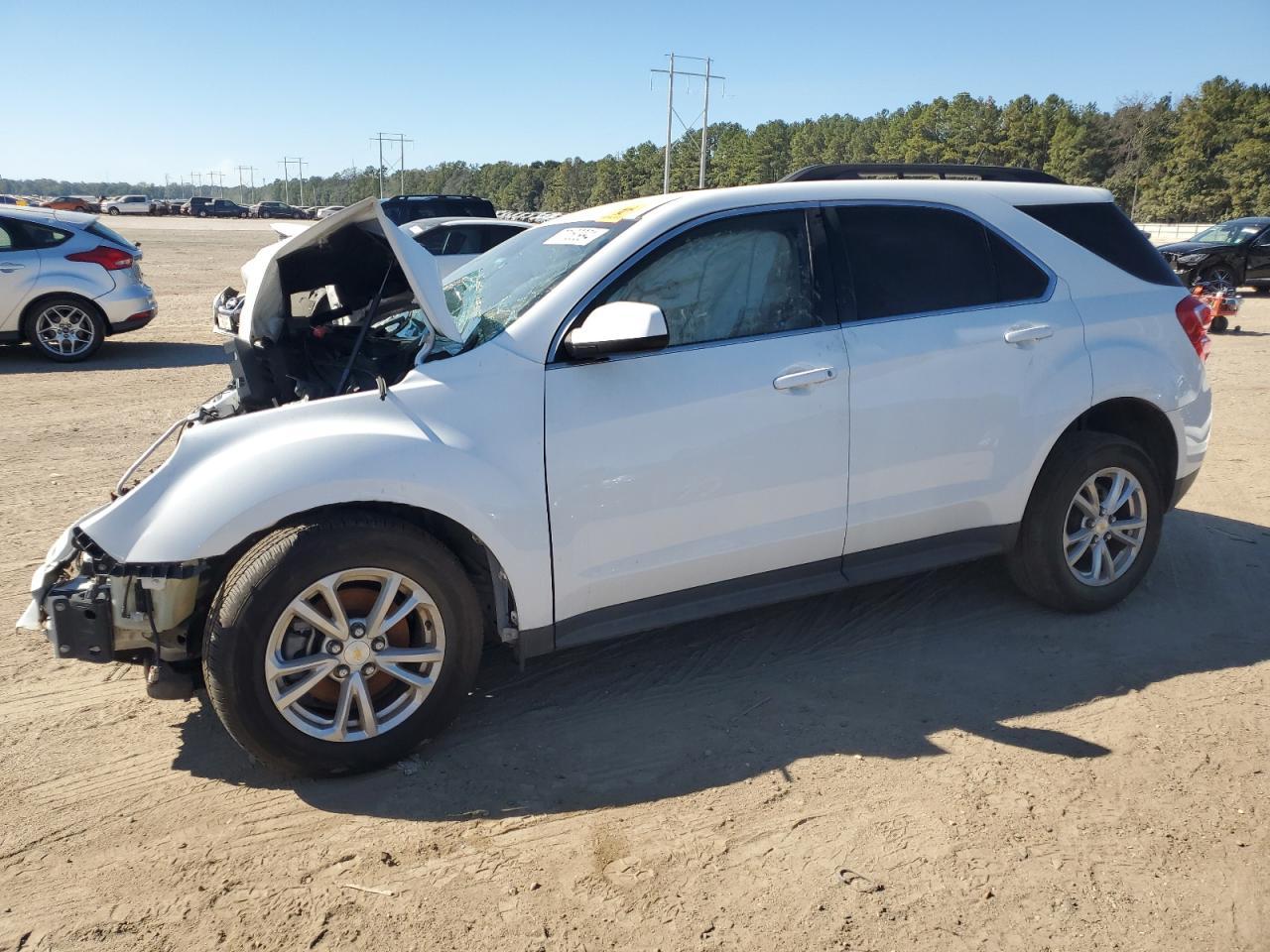 2017 CHEVROLET EQUINOX LT car image