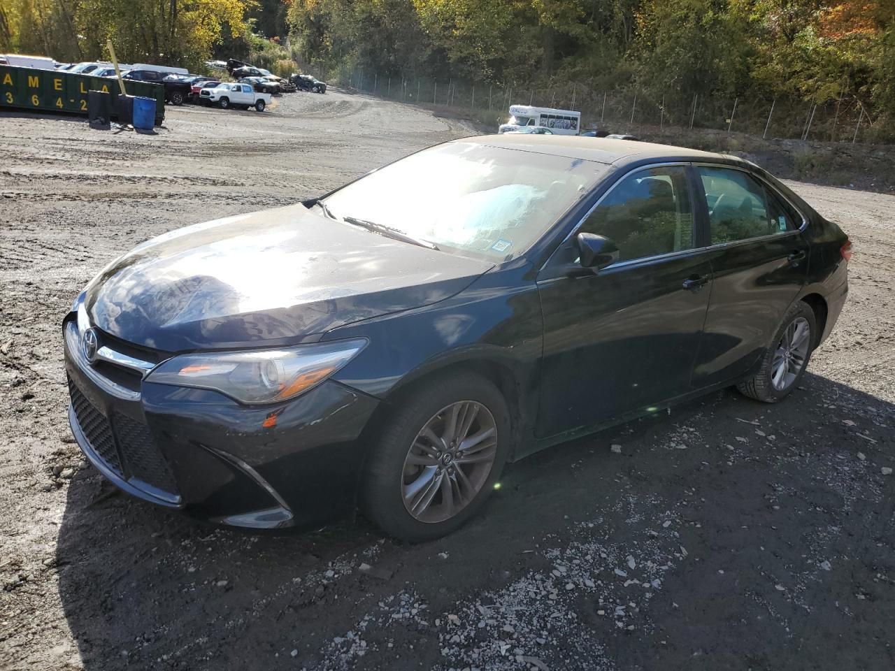 2017 TOYOTA CAMRY LE car image