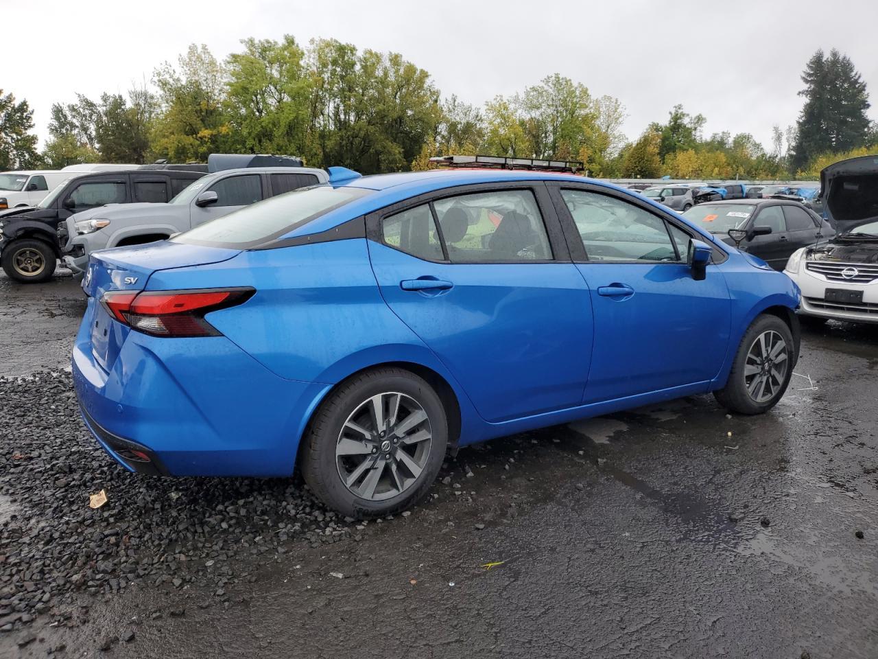 2021 NISSAN VERSA SV - Фото 3