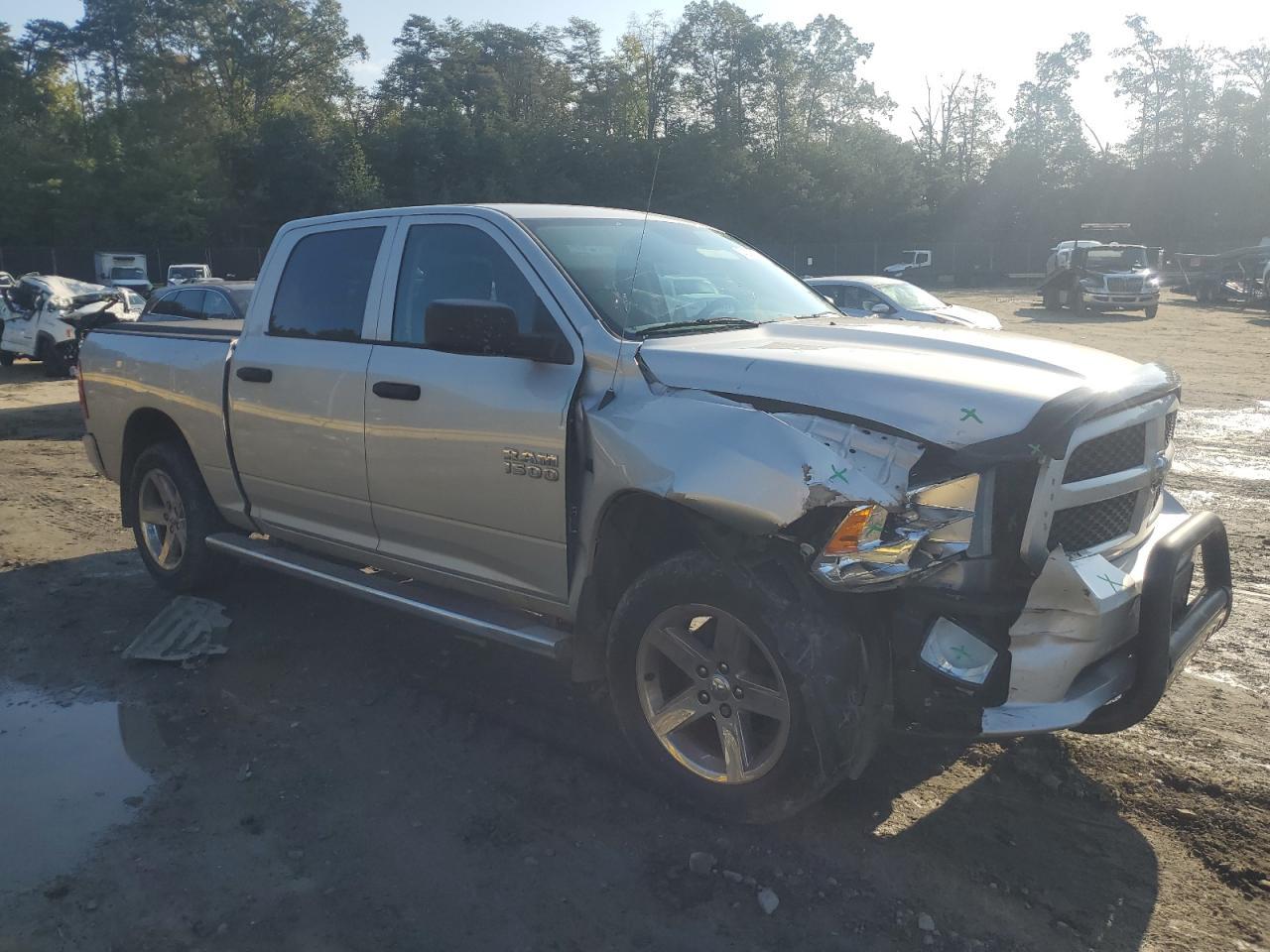 2015 RAM 1500 ST - Image 4