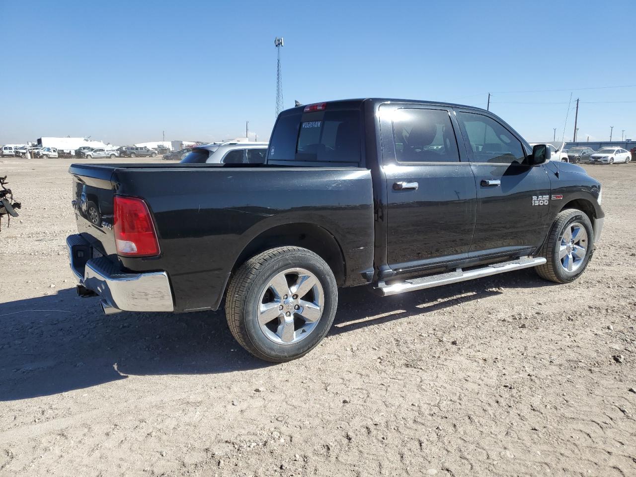 2015 RAM 1500 SLT - Image 3