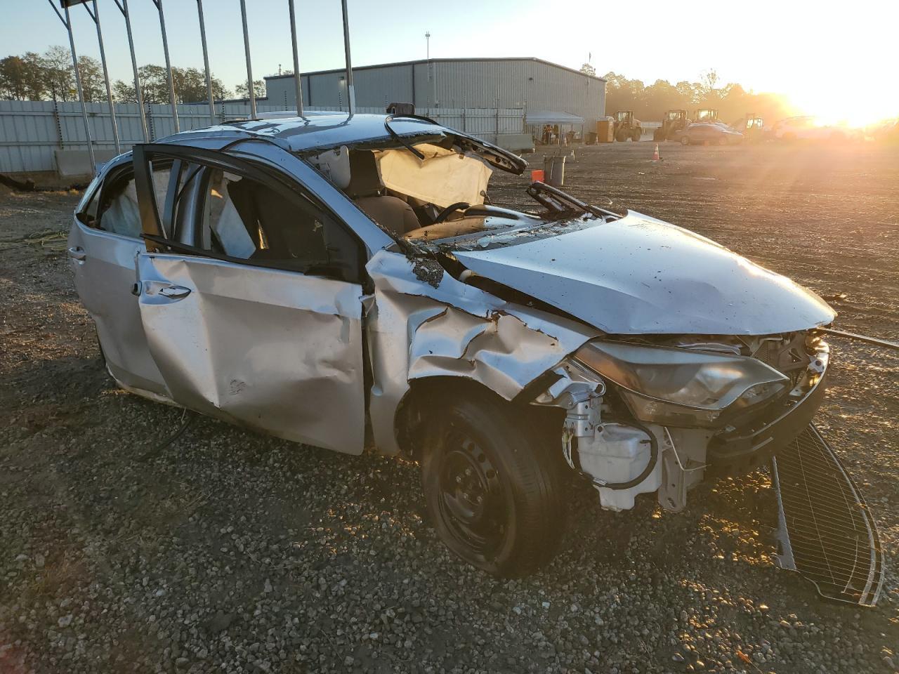 2016 TOYOTA COROLLA L - Фото 4