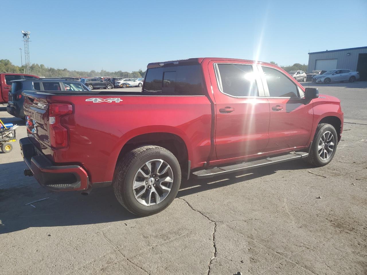 2021 CHEVROLET SILVERADO - Фото 3