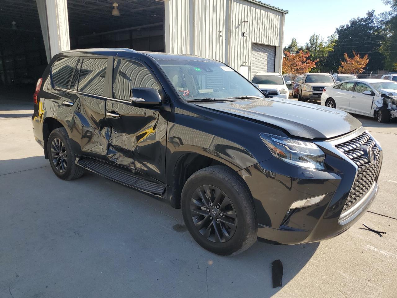 2022 LEXUS GX 460 - Image 4